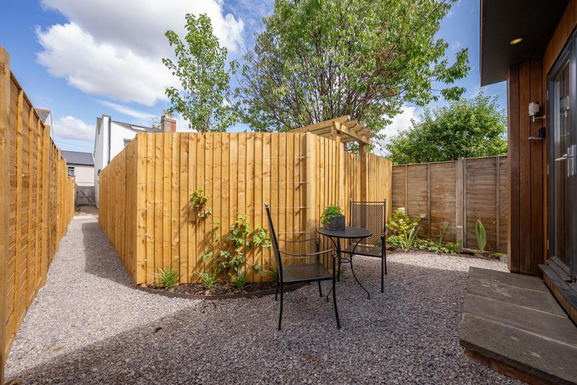 Private Garden Flat *